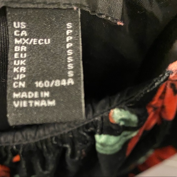 Forever21 velvet long sleeve mini dress - Picture 5 of 5